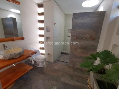 Casa de 5 alcobas en venta en Cn Campestre El Peñón, Girardot, 500 m² · foto 6 de 20