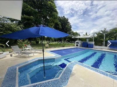 Casa de 4 alcobas en venta en Cn Campestre El Peñon, Girardot, 500 m² · foto 14 de 20