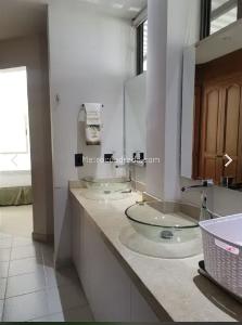 Casa de 5 alcobas en venta en Condominio Campestre El Peñon, Girardot, 200 m² · foto 4 de 18
