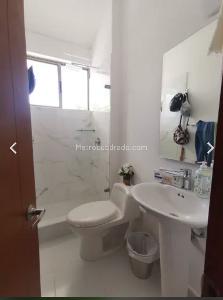 Casa de 5 alcobas en venta en Condominio Campestre El Peñon, Girardot, 200 m² · foto 8 de 18