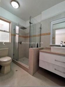 Casa de 5 alcobas en venta en Condominio Campestre El Peñon, Girardot, 300 m² · foto 15 de 18