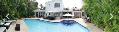 Casa de 5 alcobas en venta en Condominio Campestre El Peñon, Girardot, 300 m² · foto 3 de 18