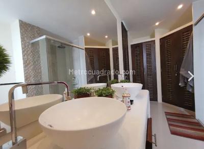 Casa de 4 alcobas en venta en Condominio Campestre El Peñon, Girardot, 560 m² · foto 15 de 20