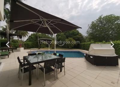 Casa de 4 alcobas en venta en Condominio Campestre El Peñon, Girardot, 560 m² · foto 7 de 20