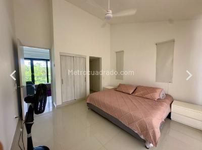 Casa de 5 alcobas en venta en Condominio Campestre El Peñon, Girardot, 525 m² · foto 16 de 20