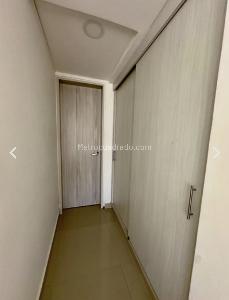 Casa de 5 alcobas en venta en Condominio Campestre El Peñon, Girardot, 525 m² · foto 4 de 20