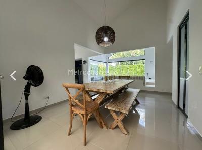 Casa de 5 alcobas en venta en Condominio Campestre El Peñon, Girardot, 525 m² · foto 8 de 20