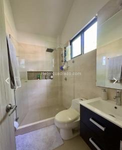 Casa de 5 alcobas en venta en Condominio Campestre El Peñon, Girardot, 500 m² · foto 4 de 20