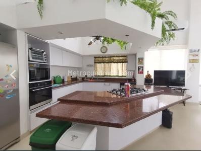 Casa de 5 alcobas en venta en Condominio Campestre El Peñon, Girardot, 200 m² · foto 17 de 20
