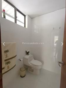 Casa de 5 alcobas en venta en Condominio Campestre El Peñon, Girardot, 200 m² · foto 5 de 20