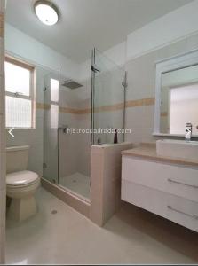 Casa de 5 alcobas en venta en Condominio Campestre El Peñon, Girardot, 300 m² · foto 16 de 20