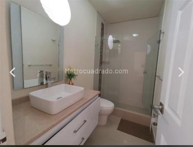 Casa de 5 alcobas en venta en Condominio Campestre El Peñon, Girardot, 300 m² · foto 19 de 20