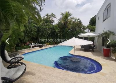Casa de 5 alcobas en venta en Condominio Campestre El Peñon, Girardot, 300 m² · foto 4 de 20