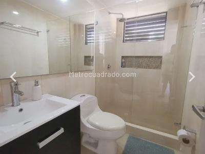 Casa de 5 alcobas en venta en Cn Campestre El Penon Sc Ii, Girardot, 240 m² · foto 12 de 20