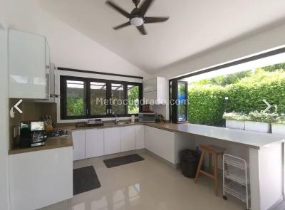Casa de 5 alcobas en venta en Cn Campestre El Penon Sc Ii, Girardot, 240 m² · foto 5 de 20