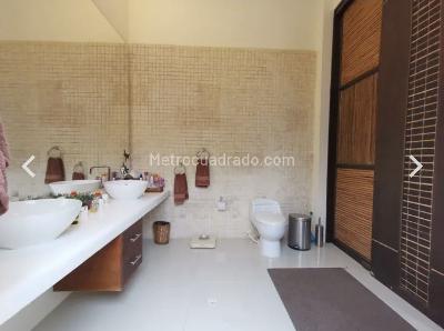 Casa de 4 alcobas en venta en Cn Campestre El Penon Sc Ii, Girardot, 560 m² · foto 19 de 20