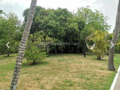 Casa de 4 alcobas en venta en Cn Campestre El Penon Sc Ii, Girardot, 560 m² · foto 2 de 20