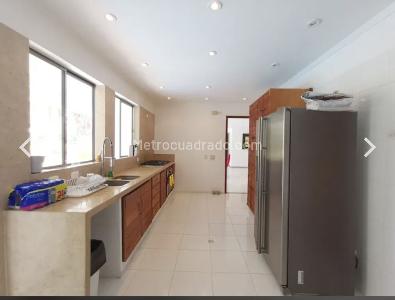 Casa de 4 alcobas en venta en Condominio Campestre El Peñon, Girardot, 220 m² · foto 8 de 20