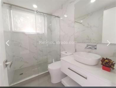 Casa de 5 alcobas en venta en Condominio Campestre El Peñon, Girardot, 400 m² · foto 17 de 20