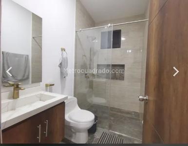 Casa de 5 alcobas en venta en Condominio Campestre El Peñon, Girardot, 280 m² · foto 4 de 20