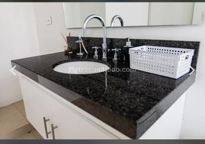 Casa de 5 alcobas en venta en Condominio Campestre El Peñon, Girardot, 400 m² · foto 13 de 20