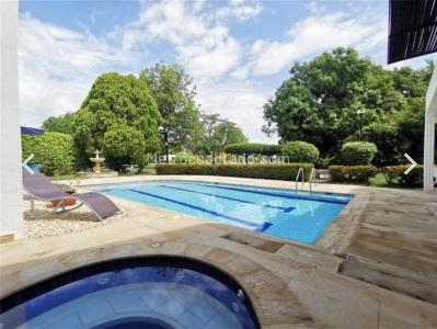 Casa de 4 alcobas en venta en Condominio Campestre El Peñon, Girardot, 186 m² · foto 16 de 17
