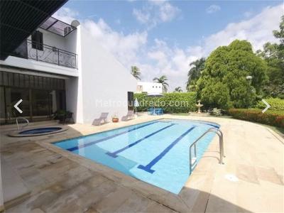 Casa de 4 alcobas en venta en Condominio Campestre El Peñon, Girardot, 186 m² · foto 2 de 17