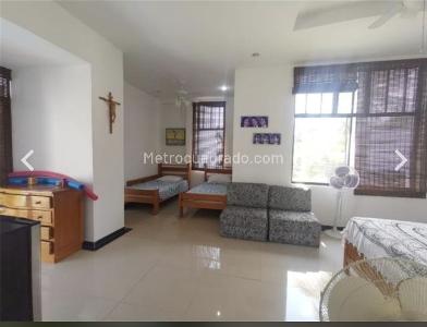 Casa de 4 alcobas en venta en Condominio Campestre El Peñon, Girardot, 186 m² · foto 7 de 17