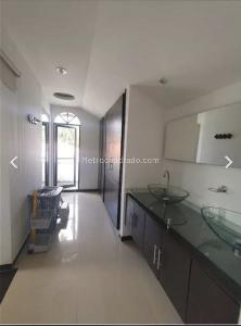 Casa de 4 alcobas en venta en Condominio Campestre El Peñon, Girardot, 186 m² · foto 8 de 17