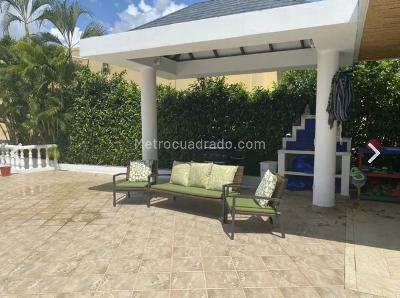 Casa de 4 alcobas en venta en Condominio Campestre El Peñon, Girardot, 200 m² · foto 5 de 12