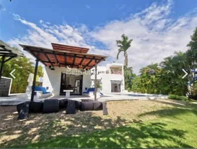 Casa de 5 alcobas en venta en Condominio Campestre El Peñon, Girardot, 300 m² · foto 10 de 16