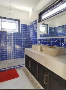 Casa de 5 alcobas en venta en Condominio Campestre El Peñon, Girardot, 300 m² · foto 6 de 16