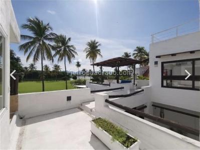 Casa de 5 alcobas en venta en Condominio Campestre El Peñon, Girardot, 300 m² · foto 7 de 16
