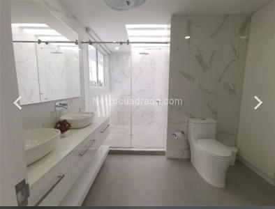 Casa de 5 alcobas en venta en Condominio Campestre El Peñon, Girardot, 400 m² · foto 2 de 19