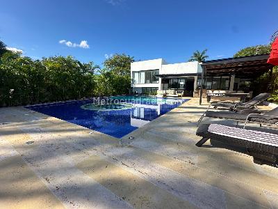 Casa de 5 alcobas en venta en Condominio Campestre El Peñón, Girardot, 800 m² · foto 5 de 20