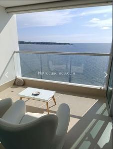 Apartamento de 2 alcobas en venta en Bocagrande, Cartagena, 74 m² · foto 2 de 13