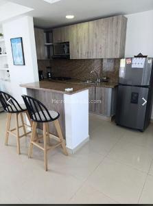 Apartamento de 2 alcobas en venta en Bocagrande, Cartagena, 74 m² · foto 11 de 13