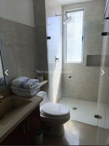 Apartamento de 2 alcobas en venta en Bocagrande, Cartagena, 74 m² · foto 5 de 13