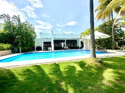 Casa de 4 alcobas en venta en Condominio Campestre El Peñon, Girardot, 800 m² · foto 2 de 11