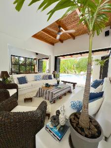 Casa de 4 alcobas en venta en Condominio Campestre El Peñon, Girardot, 295 m² · foto 3 de 11