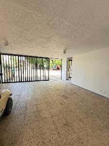 Casa de 4 alcobas en venta en Condominio Campestre El Peñon, Girardot, 500 m² · foto 3 de 18