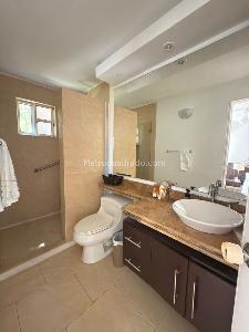 Casa de 5 alcobas en venta en Condominio Campestre El Peñon, Girardot, 500 m² · foto 13 de 15