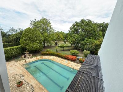 Casa de 4 alcobas en venta en Condominio Campestre El Peñon, Girardot, 647 m² · foto 13 de 18