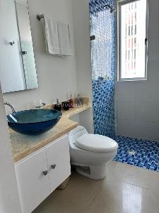 Apartamento de 2 alcobas en venta en Bocagrande, Cartagena, 79 m² · foto 5 de 13