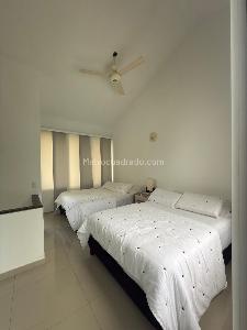 Casa de 5 alcobas en venta en Condominio Campestre El Peñon, Girardot, 320 m² · foto 10 de 15