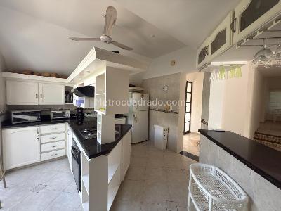 Casa de 3 alcobas en venta en Condominio Campestre El Peñon, Girardot, 500 m² · foto 4 de 11