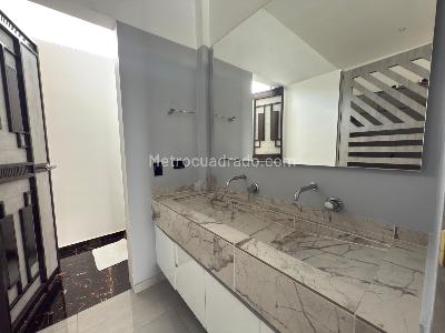 Casa de 5 alcobas en venta en Condominio Campestre El Peñon, Girardot, 500 m² · foto 5 de 20