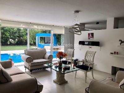 Casa de 4 alcobas en venta en Condominio Campestre El Peñon, Girardot, 500 m² · foto 3 de 10