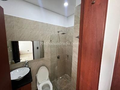Casa de 3 alcobas en venta en Tierra Linda, Girardot, 200 m² · foto 9 de 20