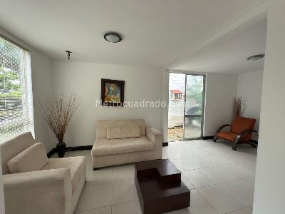 Casa de 2 alcobas en venta en Montana, Girardot, 70 m² · foto 6 de 13